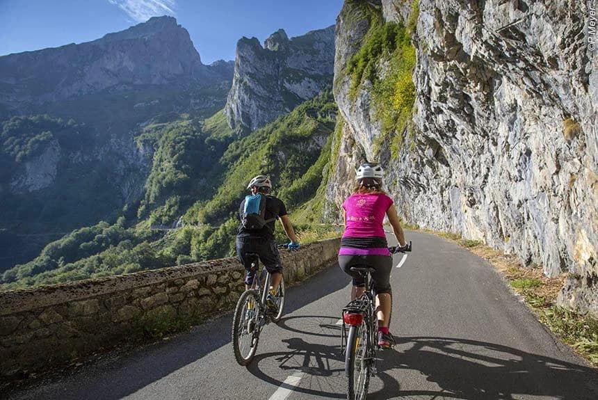 il-col-du-tourmalet-e-altre-sfide-ciclistiche-in-e-bike