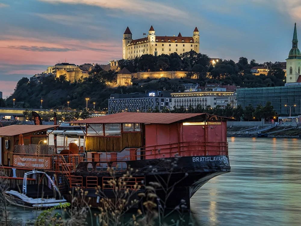 weekend-sulla-ciclabile-del-danubio-da-vienna-a-bratislava