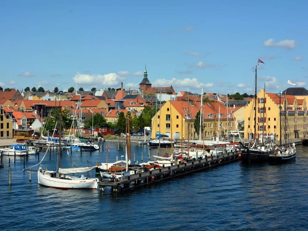 by-bike-among-the-islands-of-denmark-fyn-and-aero