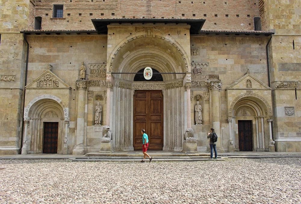 bicycle-along-the-via-francigena-the-eurovelo-5-itinerary image