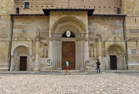 bicycle-along-the-via-francigena-the-eurovelo-5-itinerary image