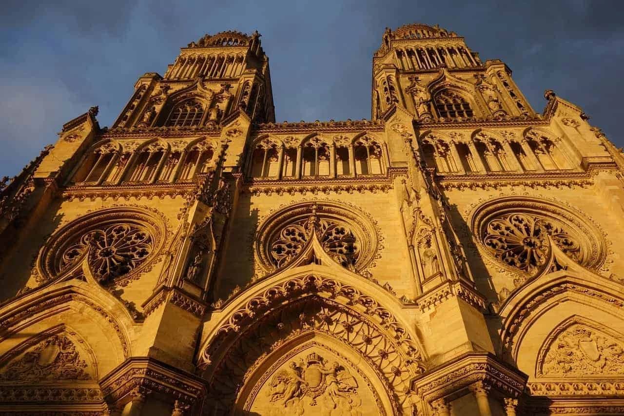 la-loira-in-bici-da-nevers-a-orleans