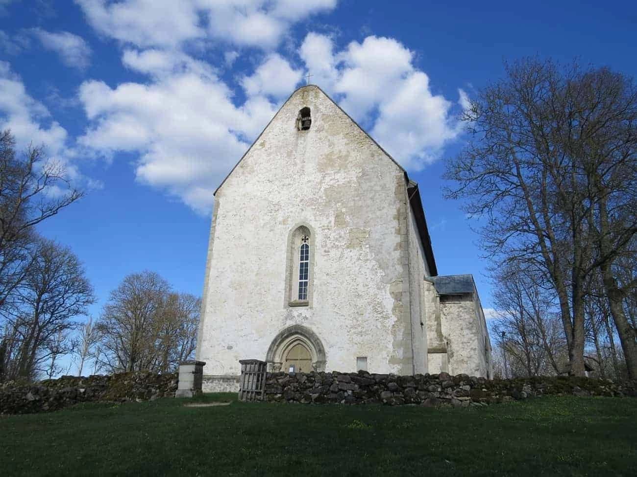 in-bici-tra-estonia-lettonia-e-lituania