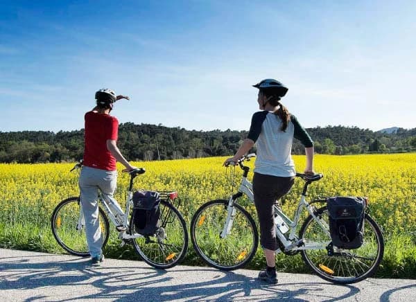 biking-with-taste-in-the-region-of-emporda