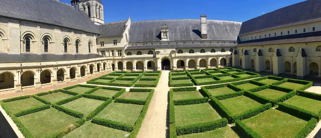 on-the-trails-of-the-loire-from-blois-to-saumur