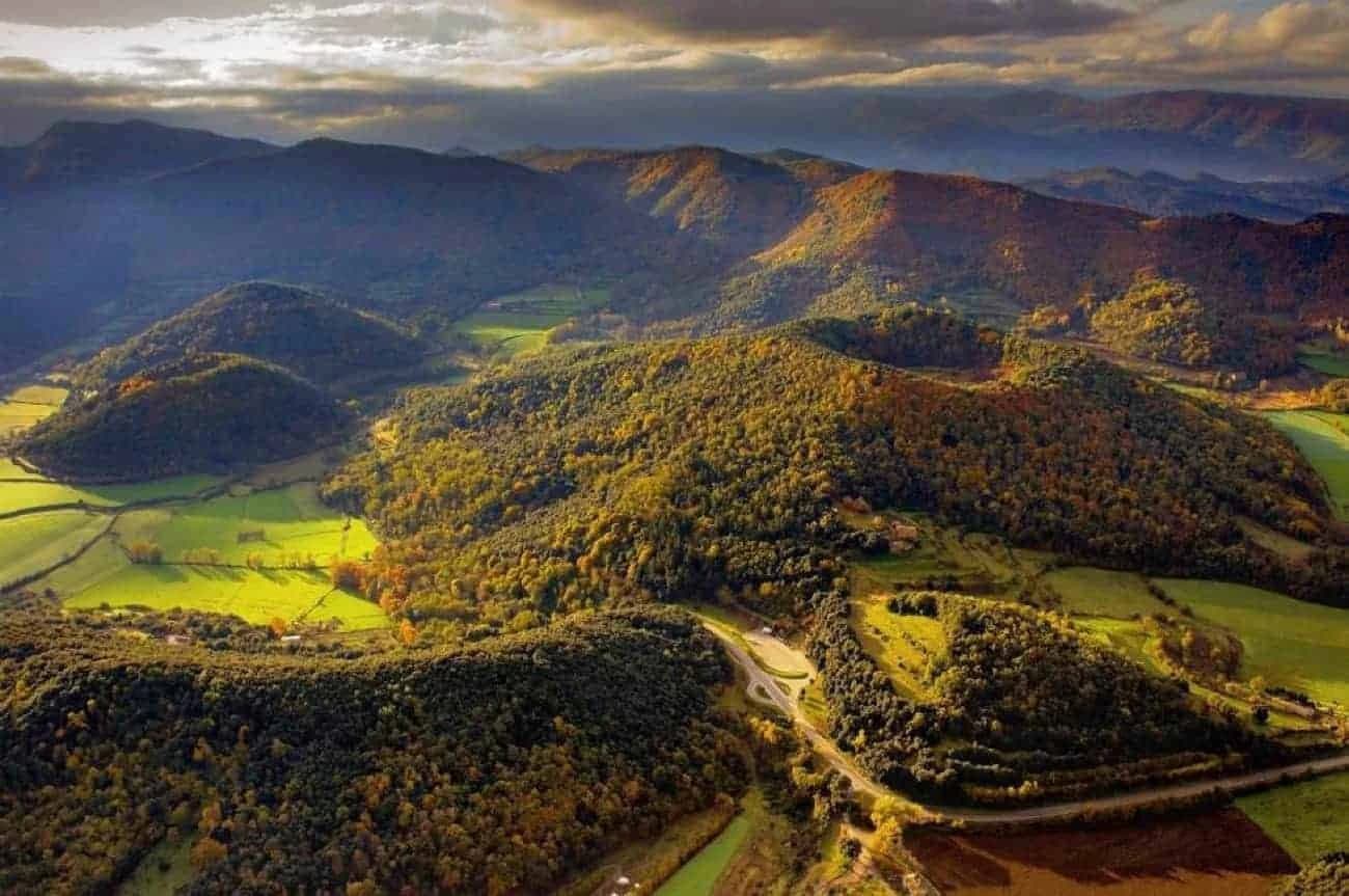 by-bike-along-the-green-roads-of-girona