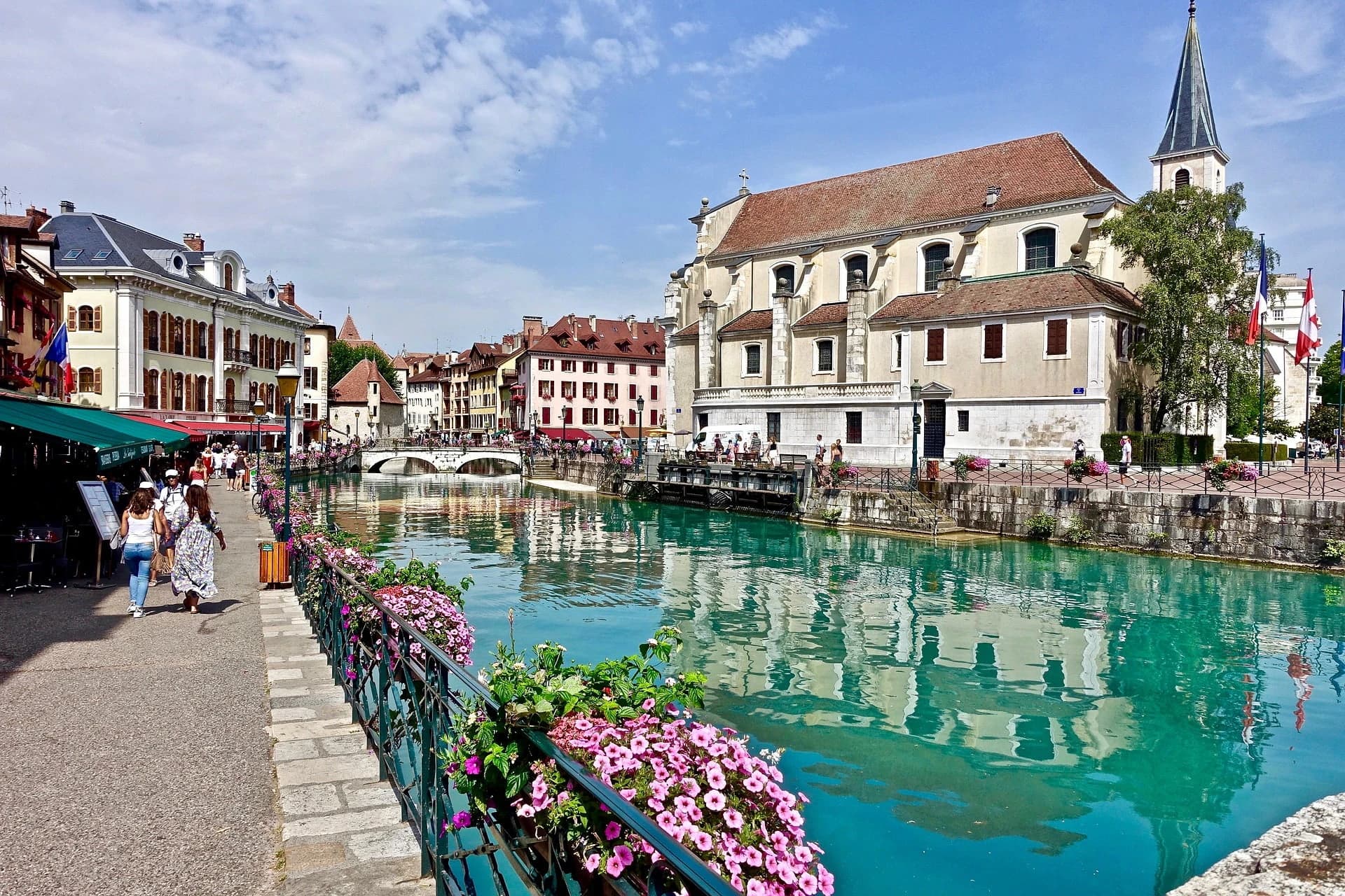 alpine-passes-and-lakes-from-geneva-to-annecy-by-racing-bike