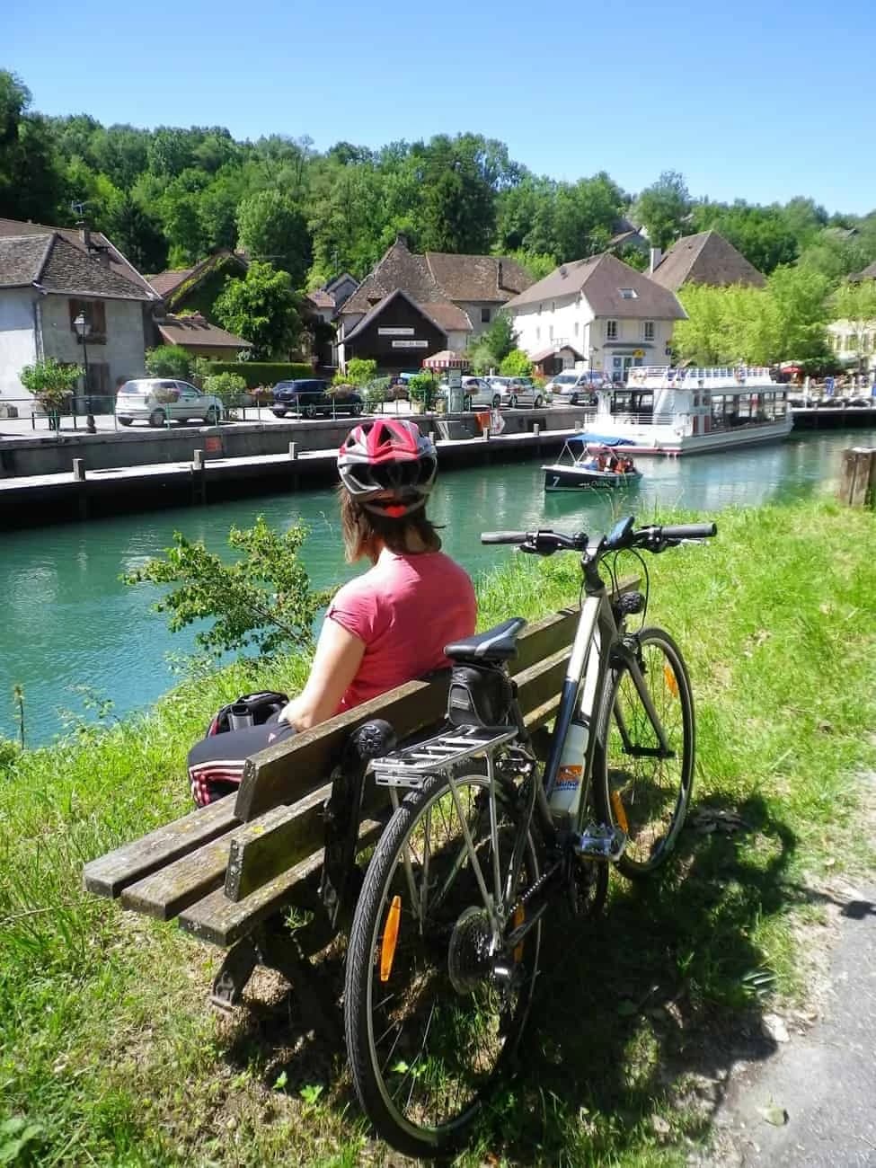 tour-dei-laghi-tra-ginevra-e-le-alpi-francesi-in-bici