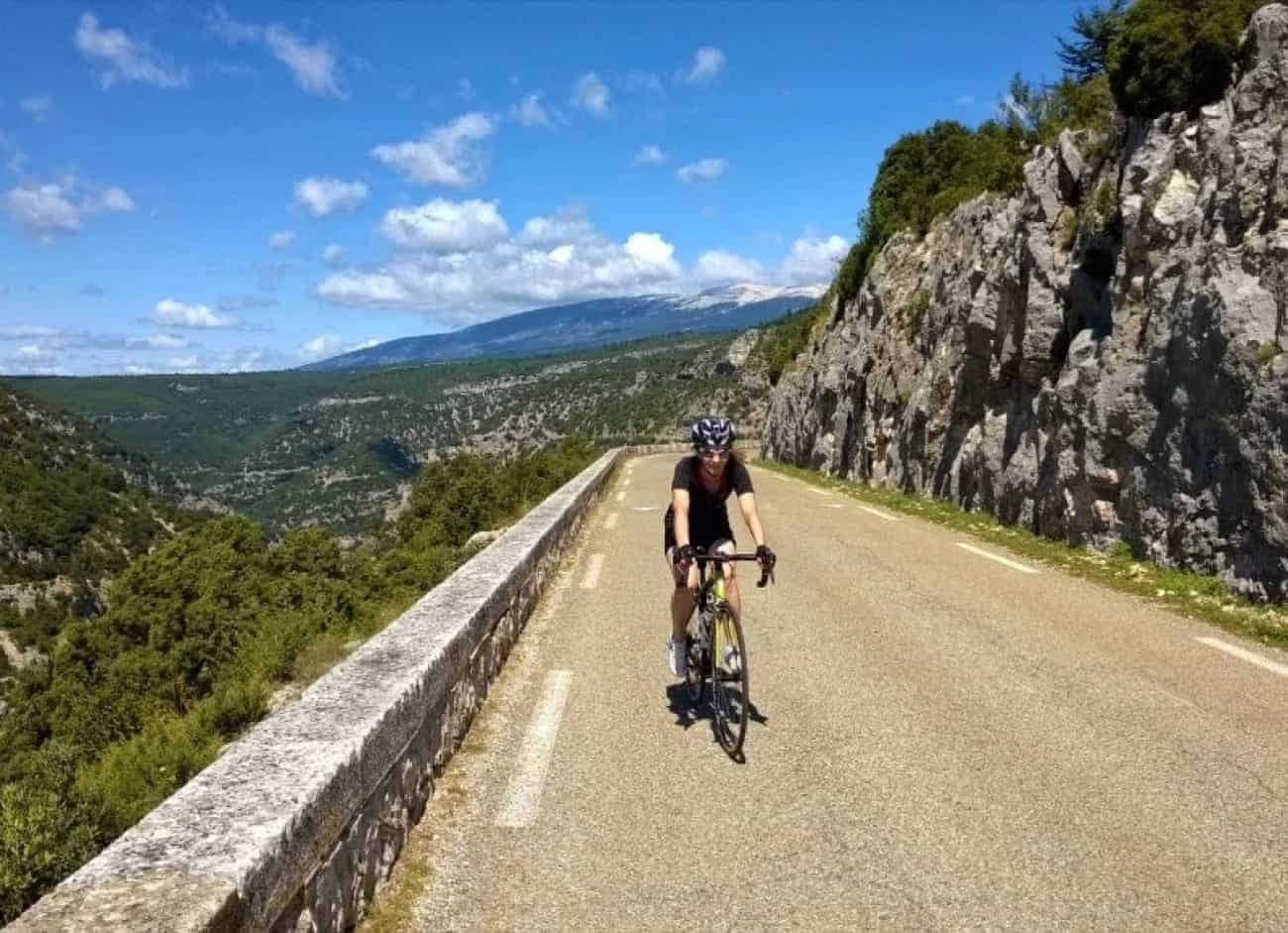racing-bike-from-avignon-to-saint-paul-de-vence