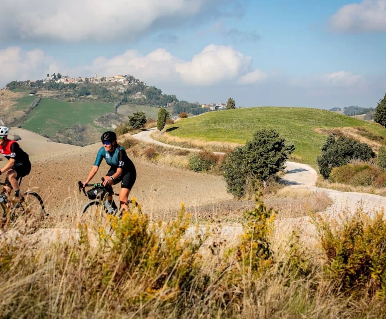 tra-romagna-e-marche-in-bici-gravel