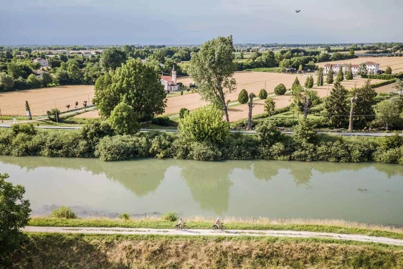 la-ciclabile-delle-dolomiti-da-dobbiaco-a-venezia