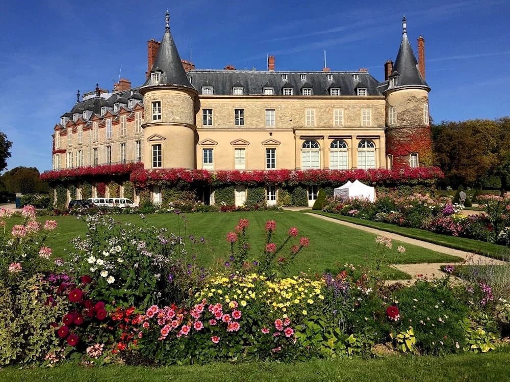 sulle-tracce-di-luigi-xiv-dal-castello-di-fontainebleau-alla-reggia-di-versailles-in-bici-2