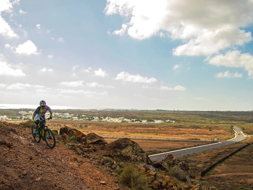 lanzarote-in-bici-nella-terra-dei-vulcani
