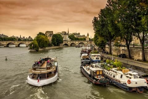 along-the-seine-between-montargis-and-paris