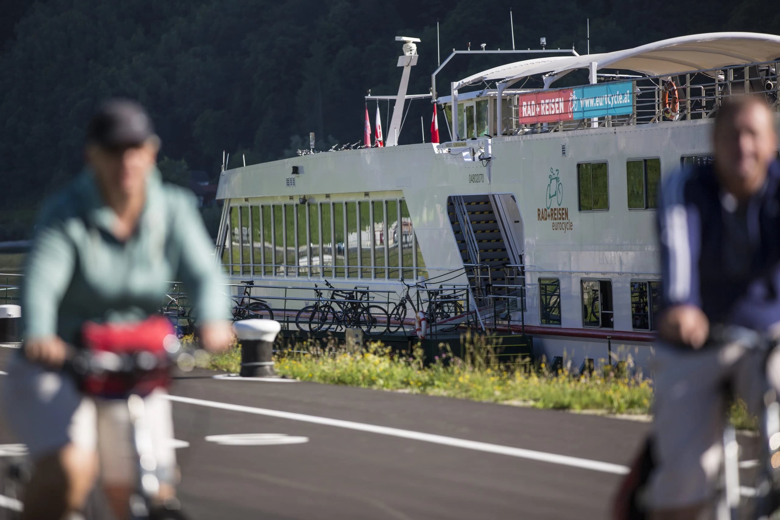 il-danubio-in-bici-e-barca-passau-vienna-e-budapest-con-guida