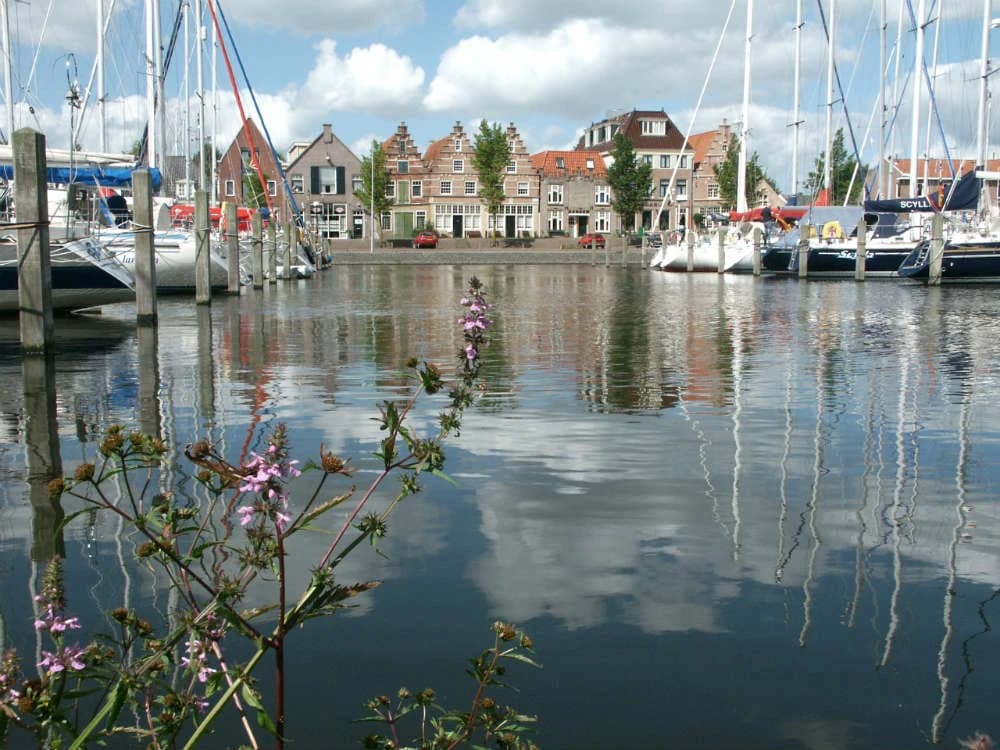 in-bici-e-veliero-sullijsselmeer