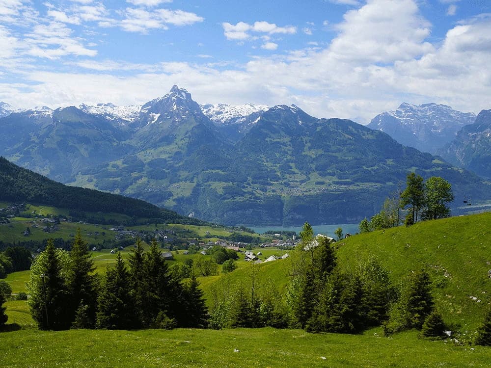 the-lakes-of-switzerland-by-bicycle-constance-zurich-and-walen