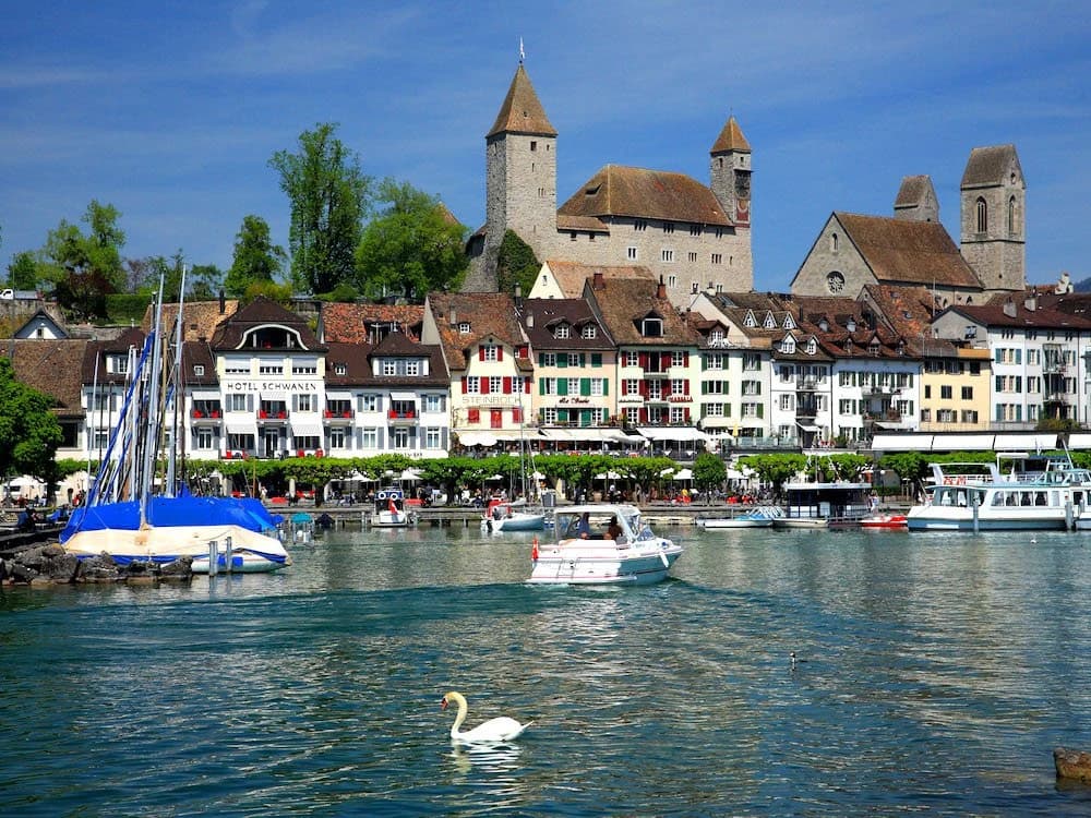 the-lakes-of-switzerland-by-bicycle-constance-zurich-and-walen