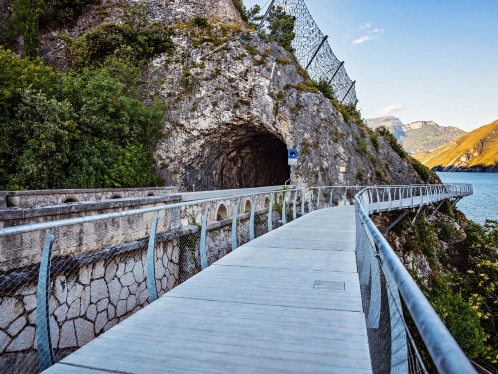 dal-lago-di-garda-al-lago-maggiore-in-bicicletta