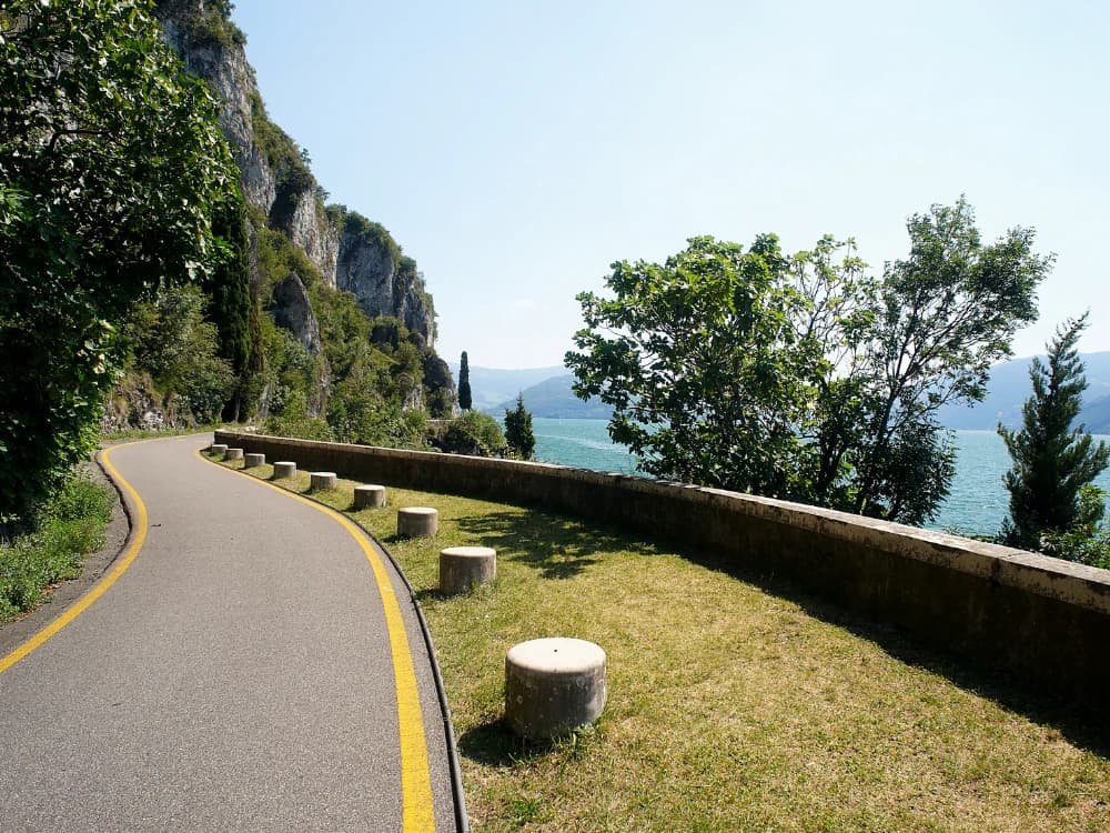 dal-lago-di-garda-al-lago-maggiore-in-bicicletta