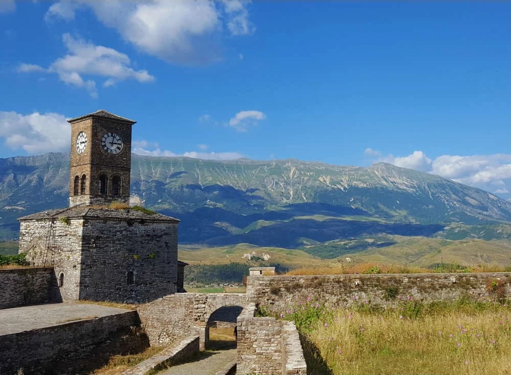 albania-in-bicicletta-i-siti-unesco-e-la-costa-sud