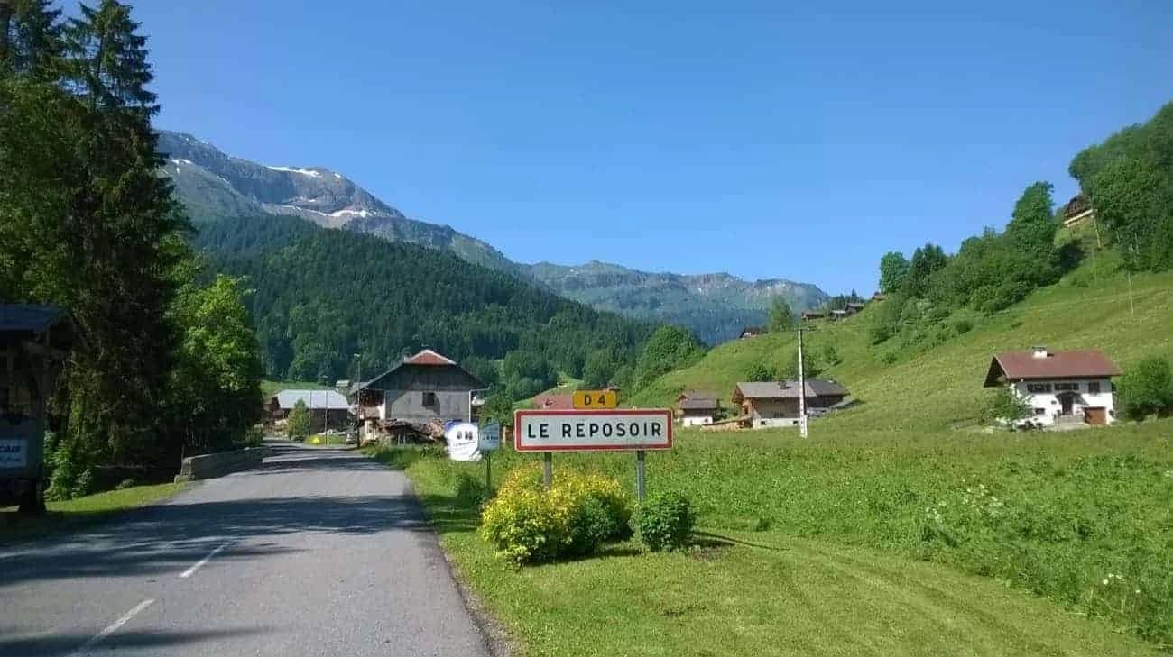 circular-tour-from-geneva-the-french-alps-on-a-racing-bike