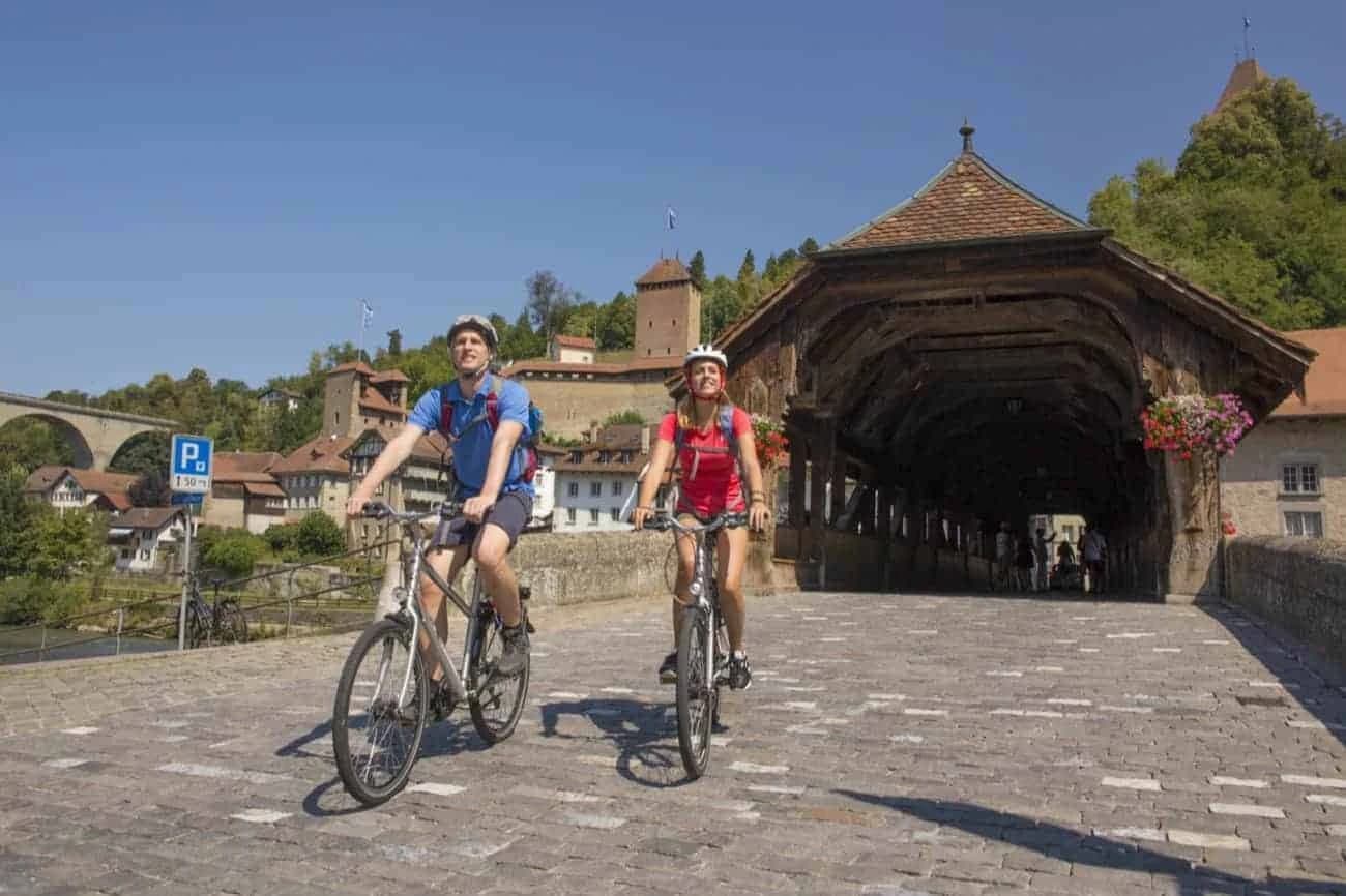 il-percorso-panoramico-delle-alpi-in-bici