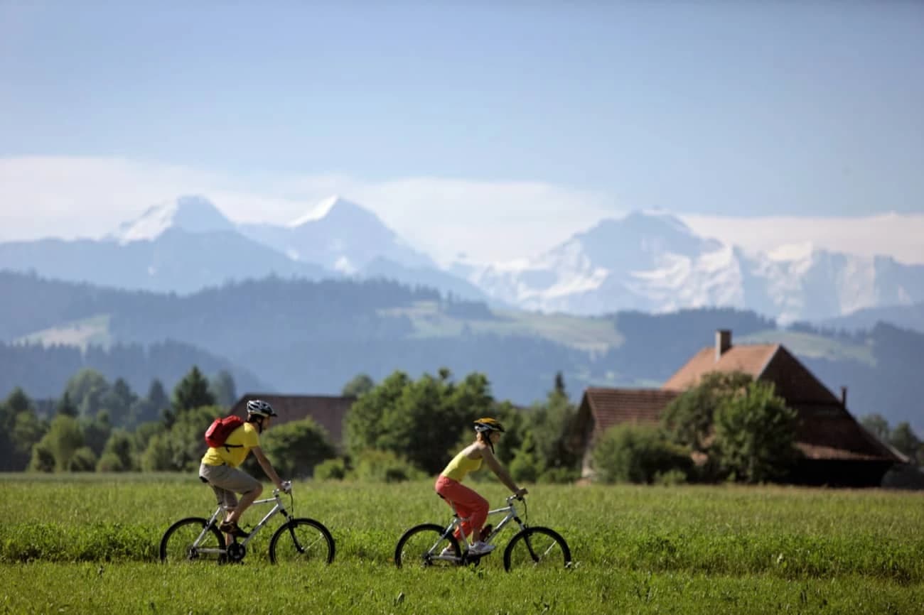 by-bike-along-the-aare-river-from-source-to-aarau