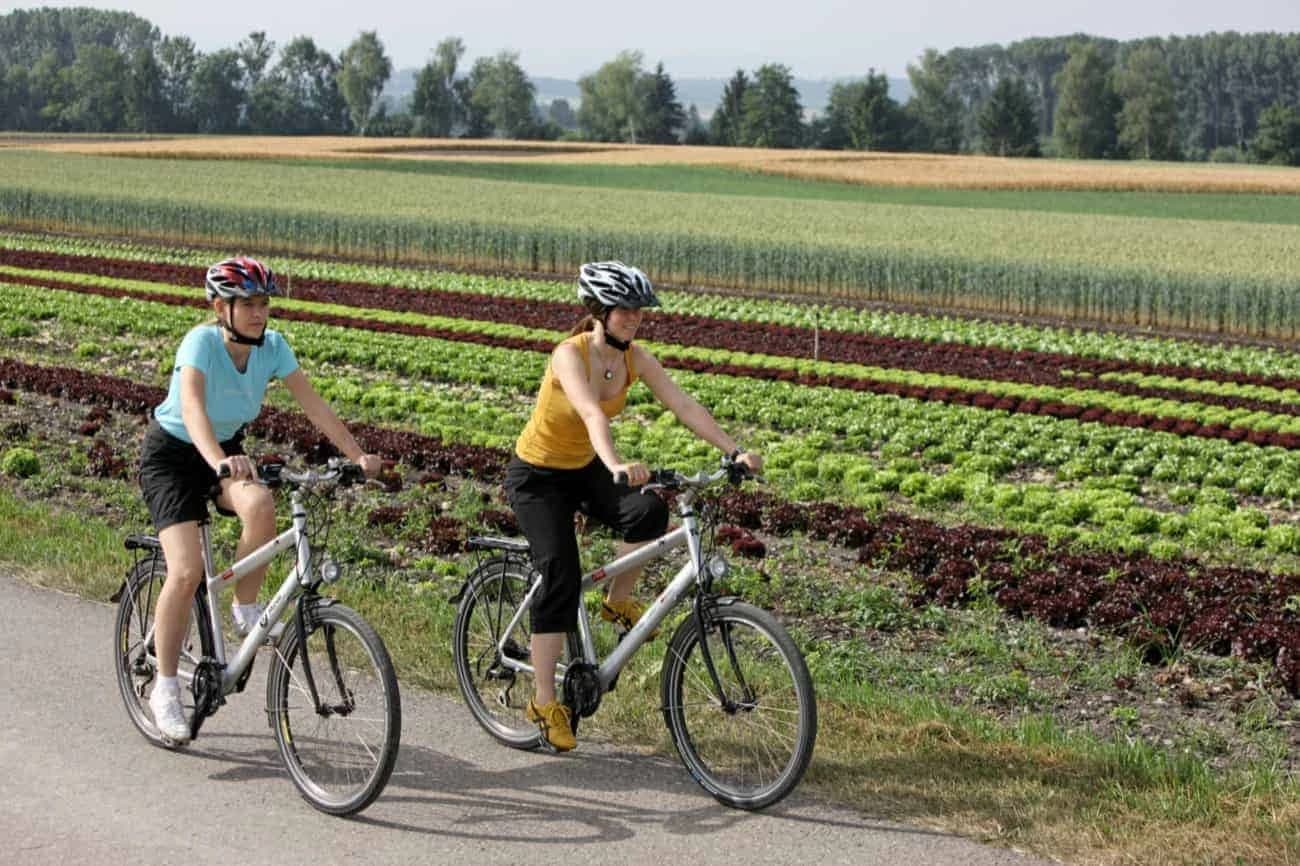 by-bike-along-the-aare-river-from-source-to-aarau