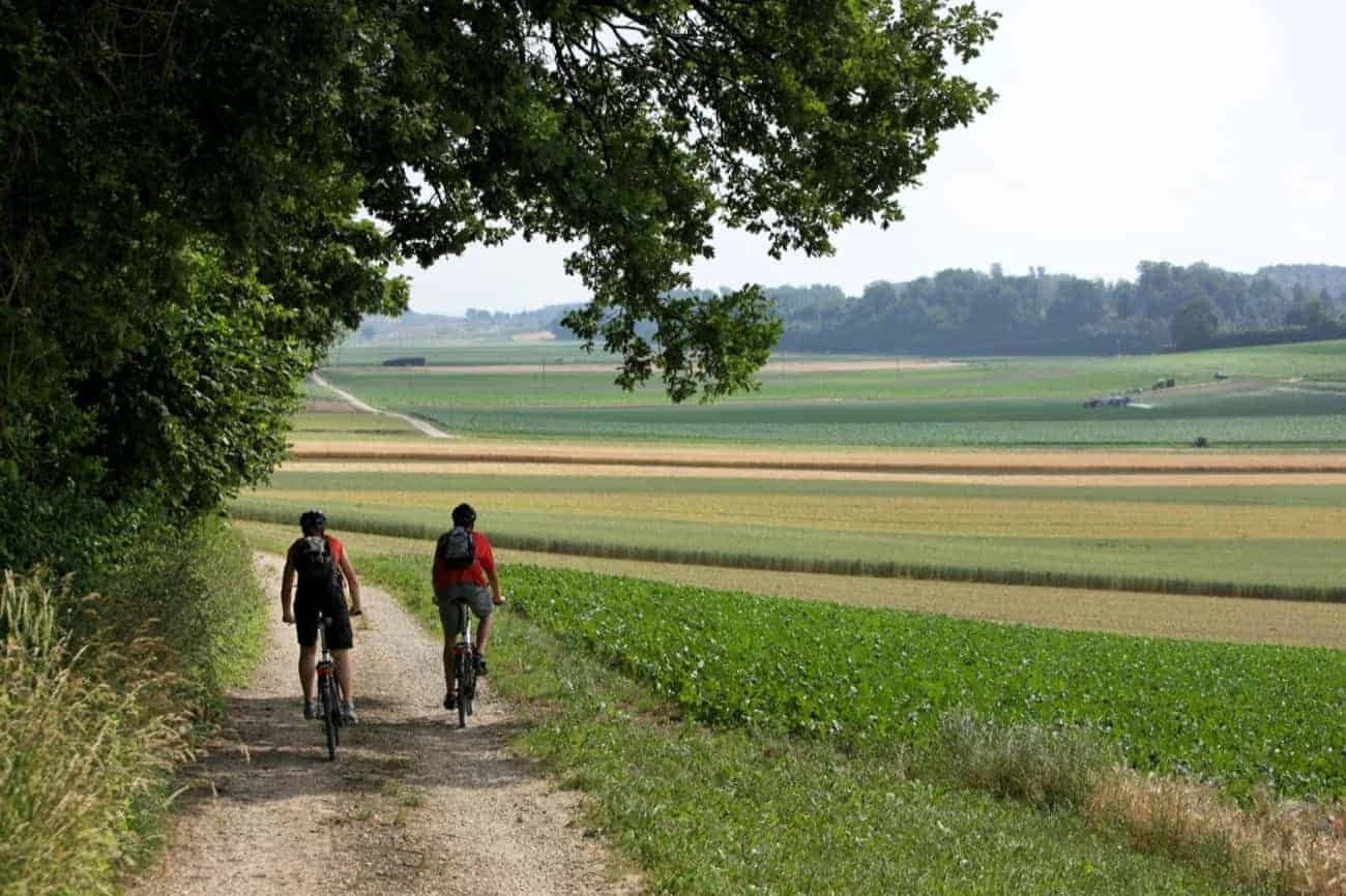 in-bici-lungo-il-fiume-aare-dalla-sorgente-ad-aarau