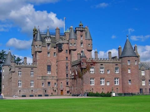 the-tour-of-scottish-castles