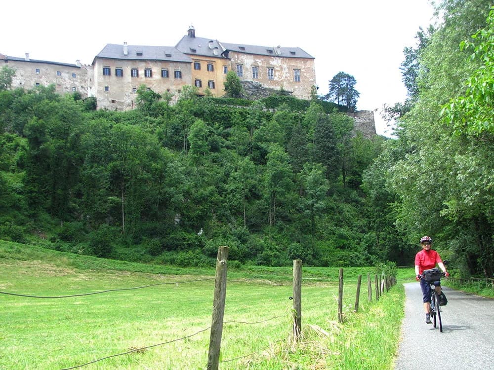la-pista-ciclabile-della-mura
