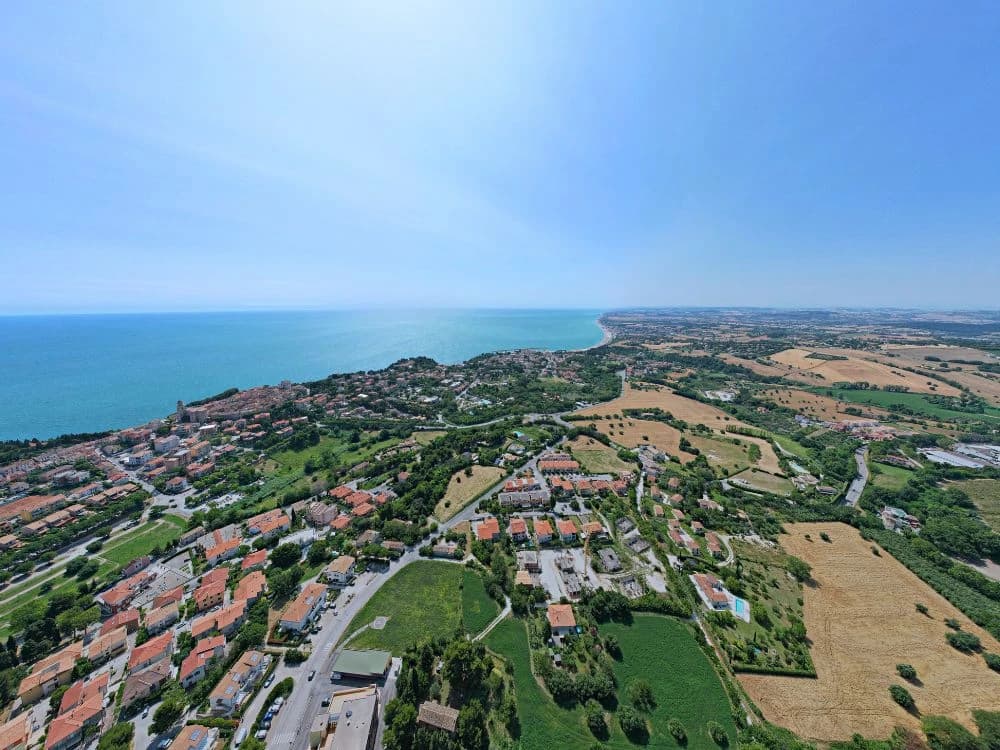 from-the-umbrian-marchigian-apennines-to-the-riviera-del-conero-by-bike