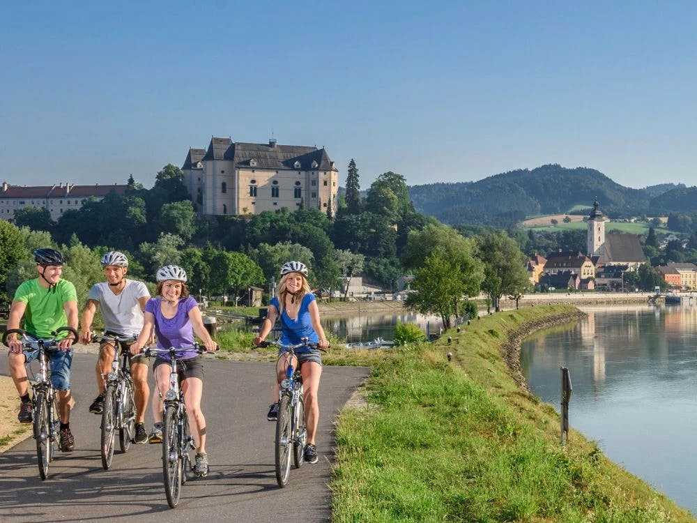 the-danube-cycle-path-from-passau-to-vienna-via-melk