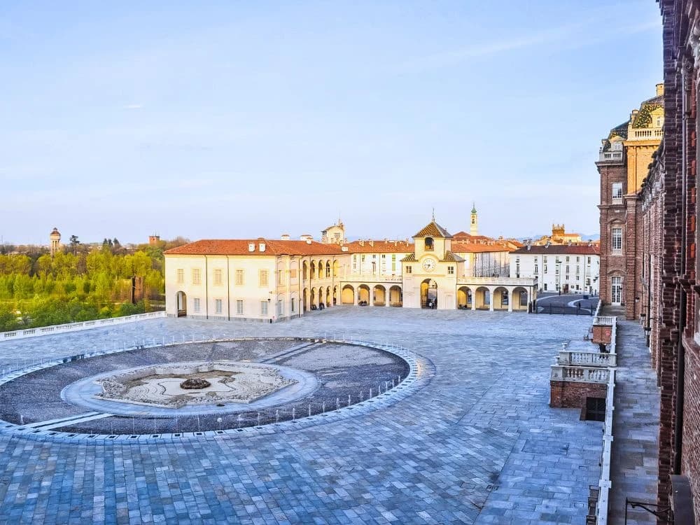 un-tour-facile-in-bici-in-piemonte-pedalando-tra-castelli-e-parchi