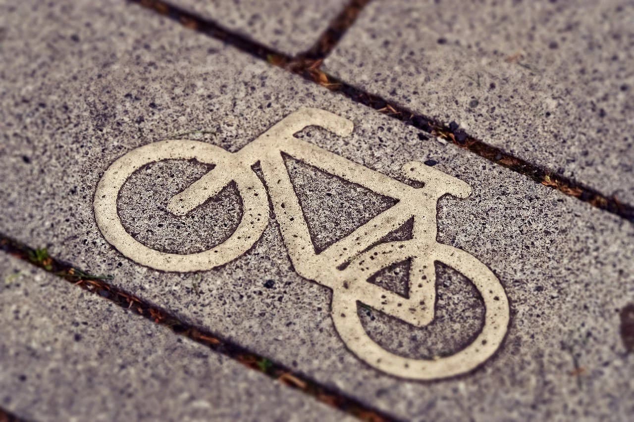 bicicletta-smart-city-mobilita-futuro image