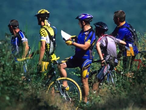 alla-scoperta-della-francia-e-della-culla-dello-champagne-in-bicicletta