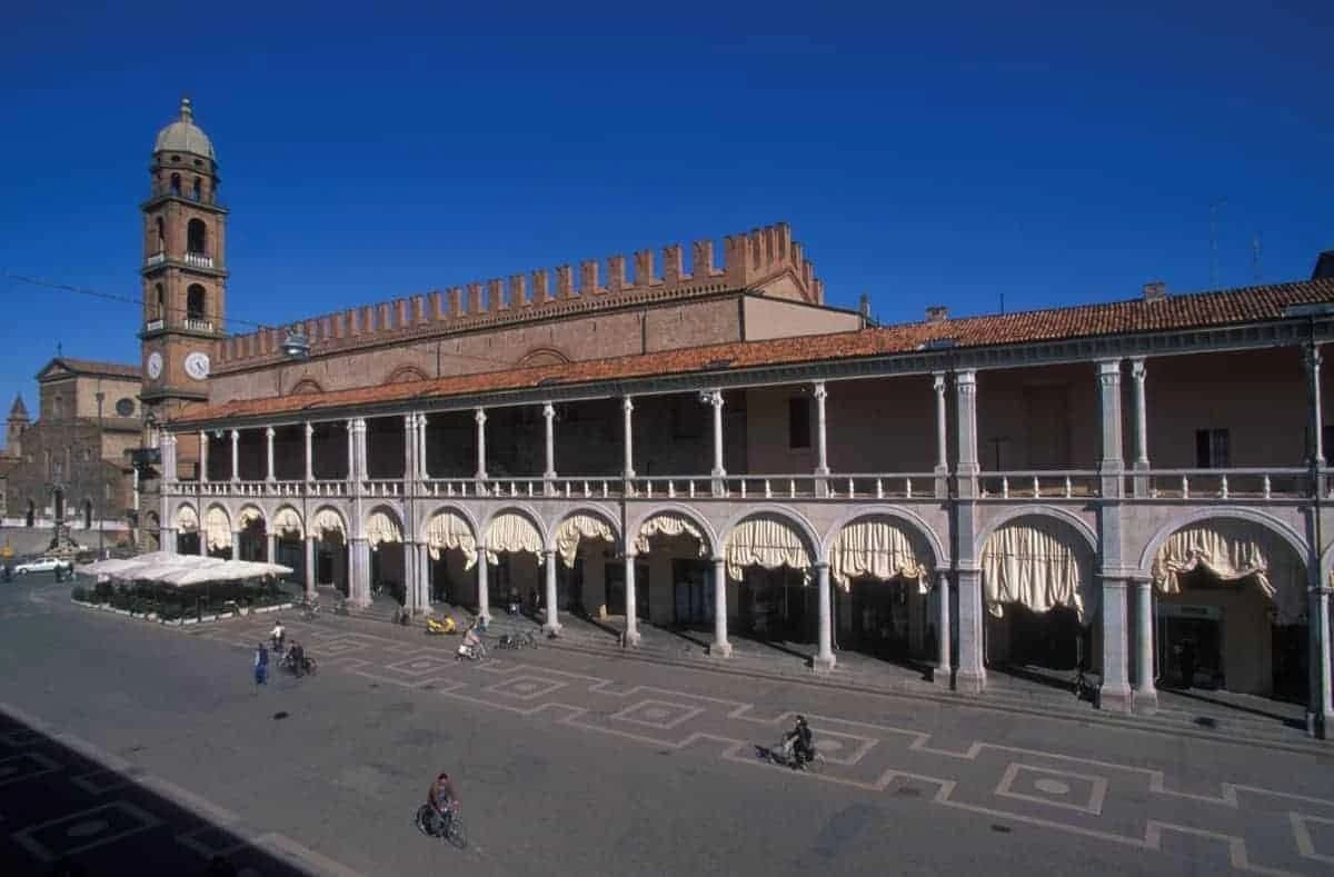 weekend-tra-le-terre-di-faenza-e-la-toscana