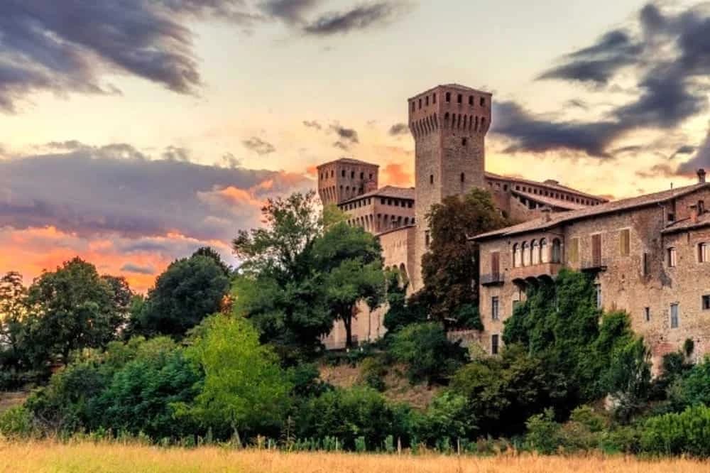 andar-per-borghi-in-e-bike-vignola-e-savignano-sul-panaro