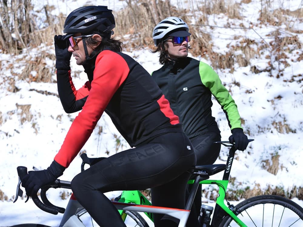 Come vestirsi in bici in inverno: la guida di Threeface come-vestirsi-in-bici-in-inverno-la-guida-di-threeface image