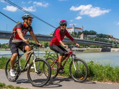 La Ciclabile del Danubio: Vienna, Bratislava e Budapest la-ciclabile-del-danubio-vienna-bratislava-e-budapest