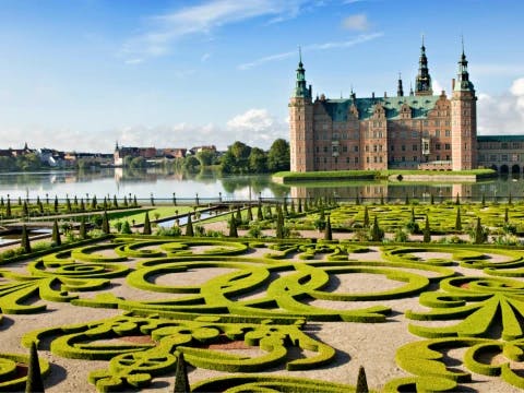 cycling-among-the-castles-of-denmark
