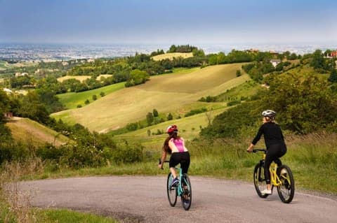 La Via Francigena in bici da Parma a Siena la-via-francigena-da-parma-a-siena