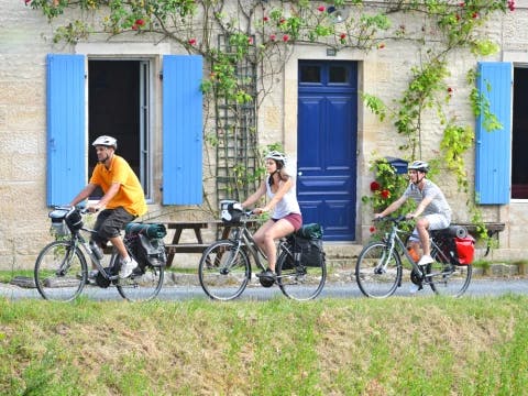 la-velo-francette-cycle-route-from-saumur-to-la-rochelle