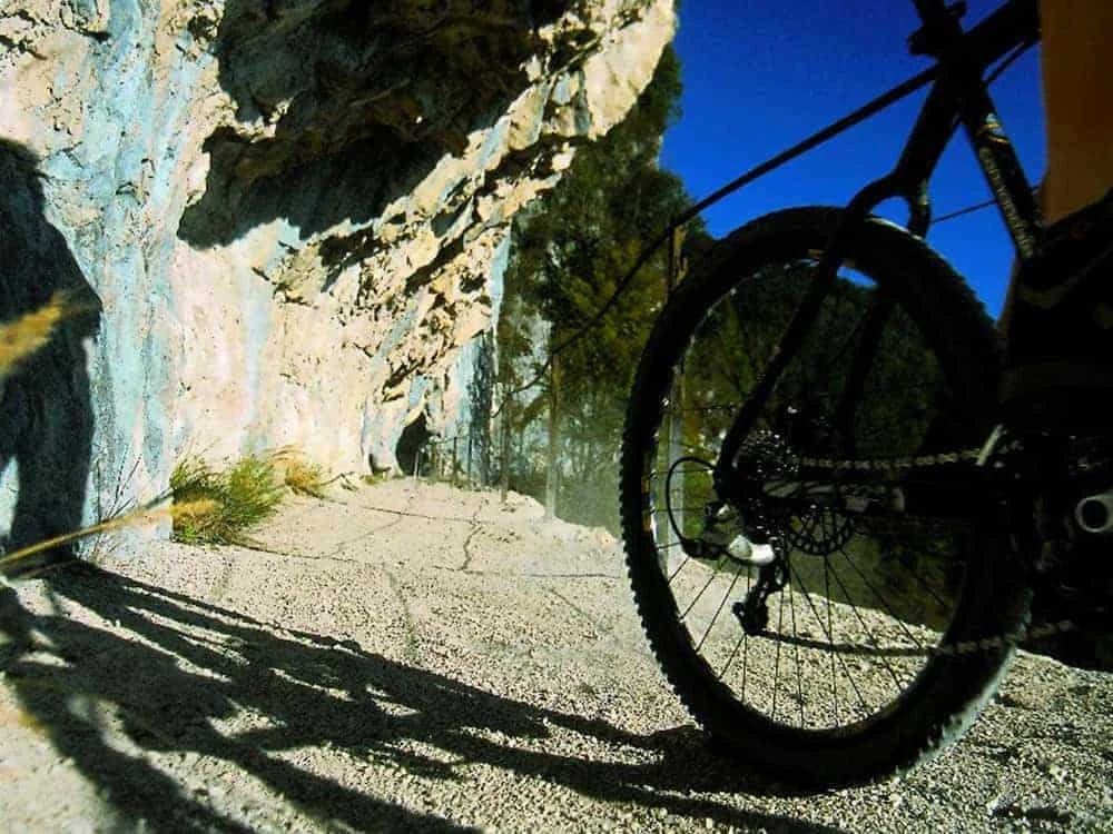 il-circuito-del-dachstein-in-mountain-bike