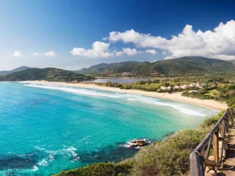 At the Borders of the Earth and the Sea at-the-borders-of-the-earth-and-the-sea