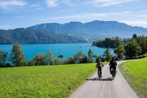 the-salzkammergut-bike-path-and-the-lakes-of-salzburg