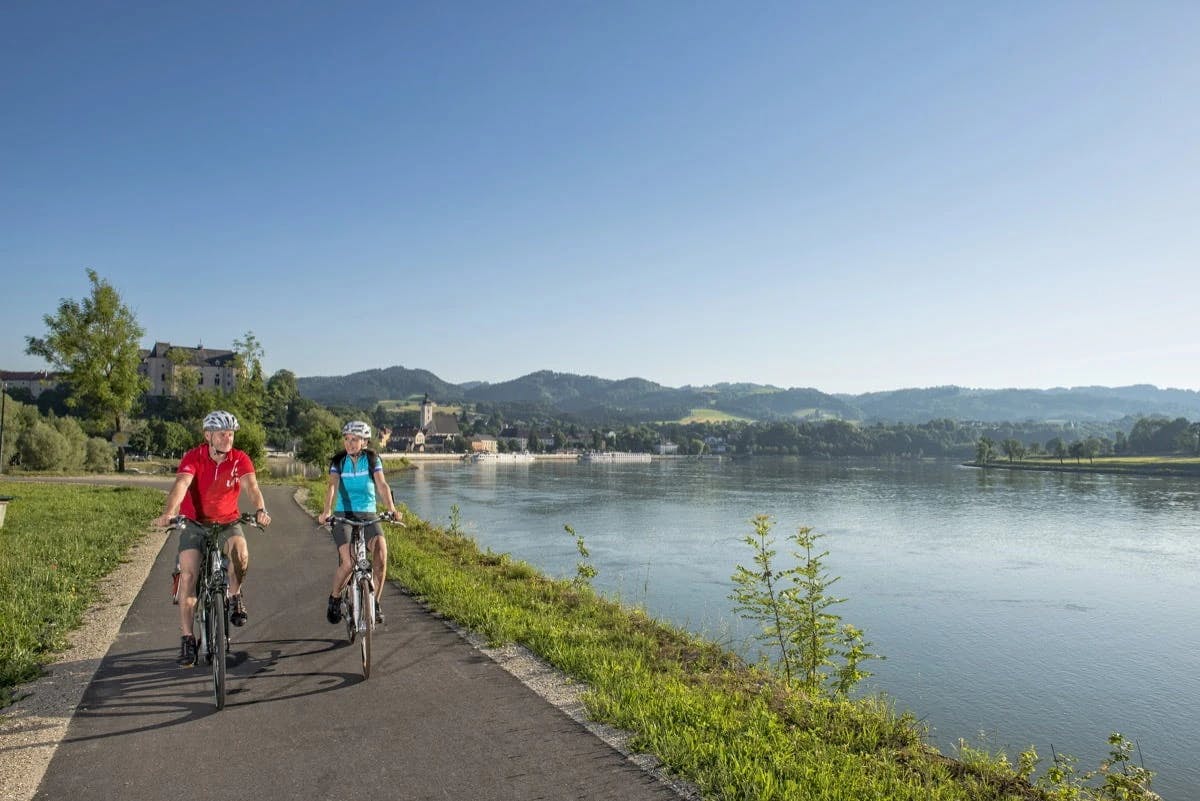 the-danube-bike-path-from-linz-to-vienna