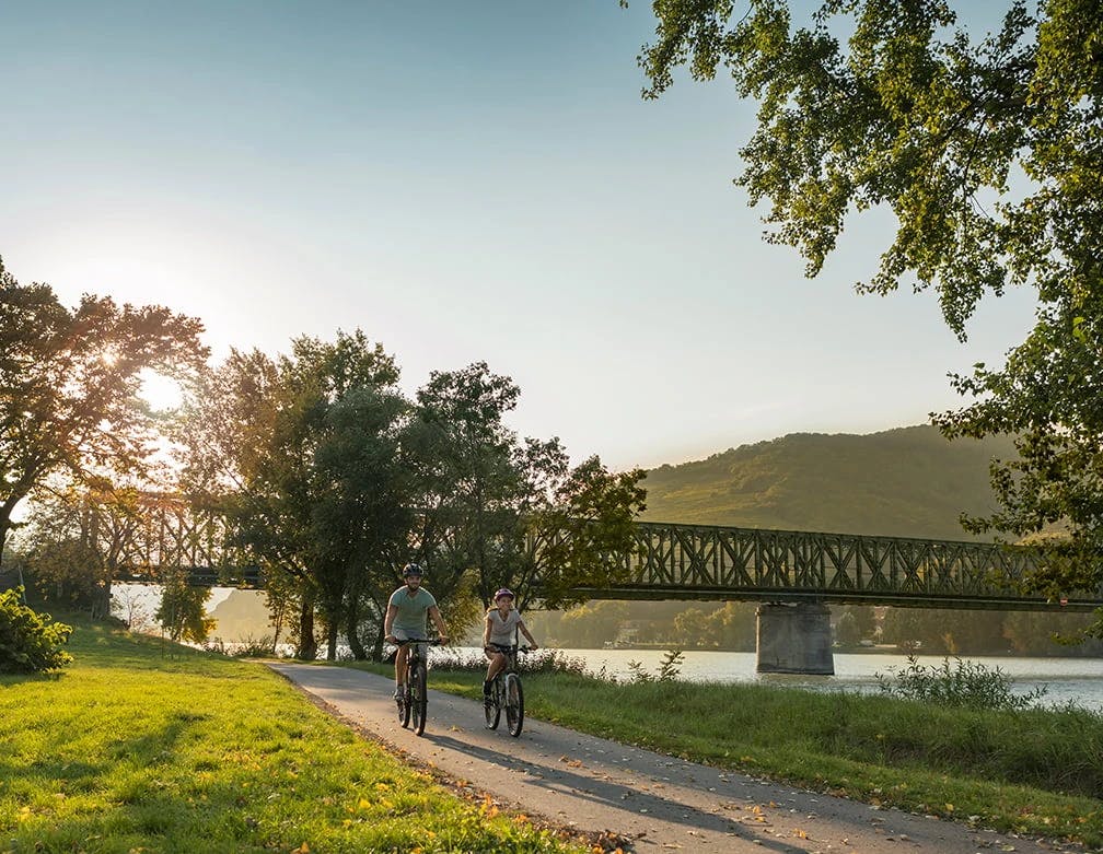the-danube-bike-path-from-linz-to-vienna