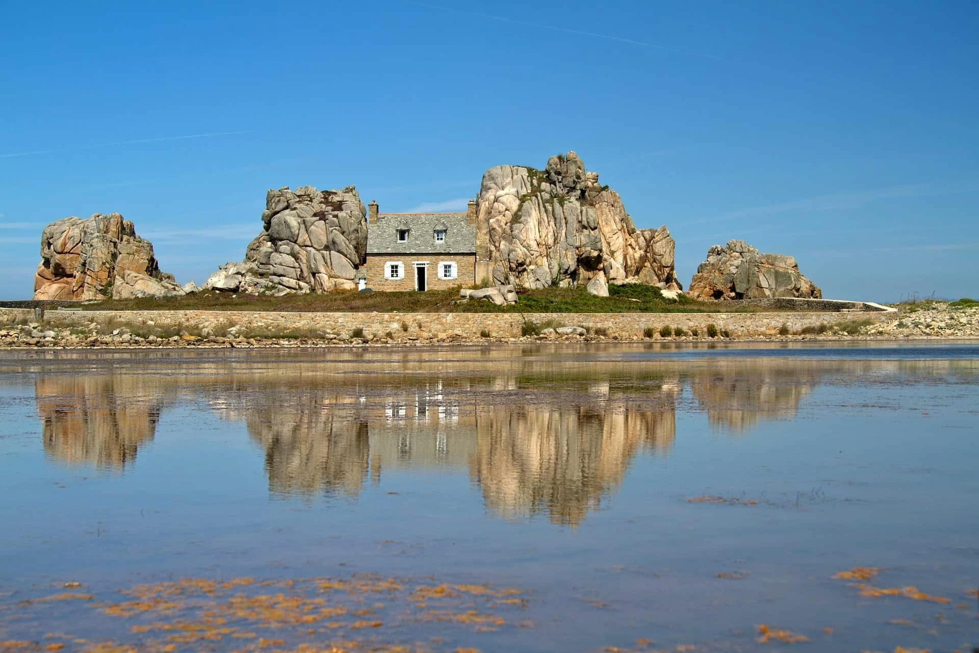 in-brittany-on-the-pink-granite-coast-and-the-island-of-brehat